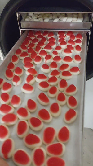 Freeze Dried Strawberry and Cream Lollies